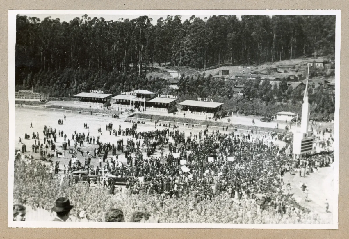 Gira a la zona austral del país de S.E. el Presidente de la Republica Don Pedro Aguirre Cerda — Lota — 1939 | Chile de Ayer
