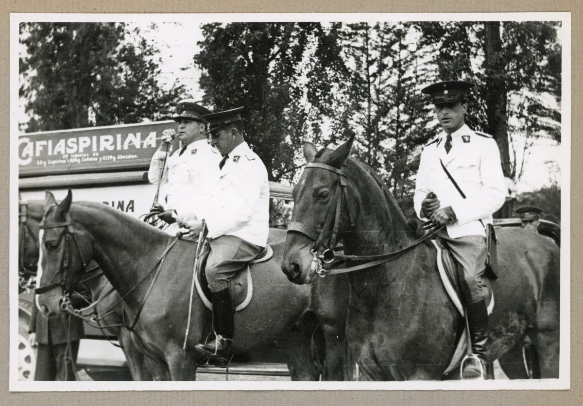 Presidente Pedro Aguirre Cerda en acto de conmemoración del Día de la Raza — 1939 | Chile de Ayer
