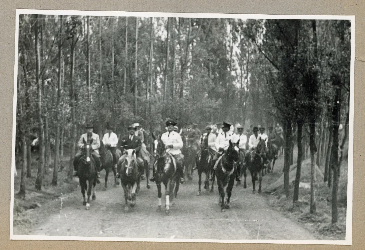 Presidente Pedro Aguirre Cerda en acto de conmemoración del Día de la Raza — 1939 | Chile de Ayer