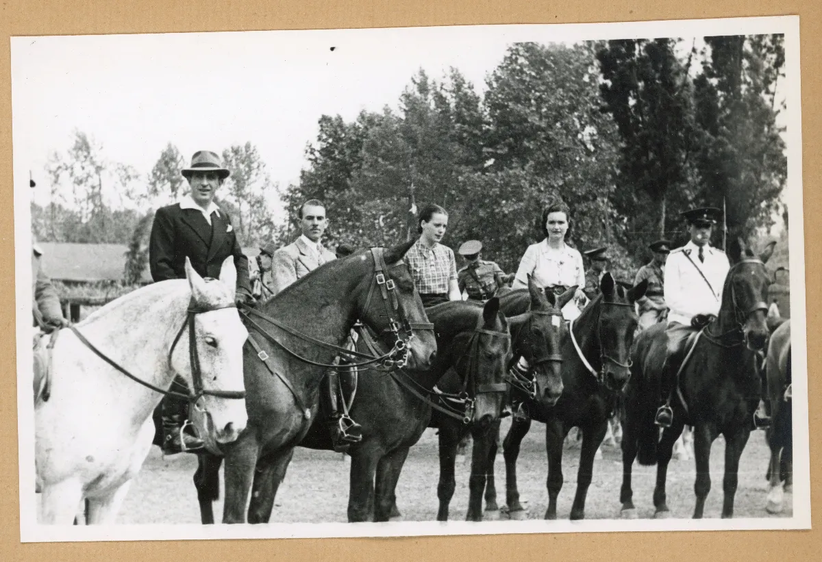 Presidente Pedro Aguirre Cerda en cabalgata de conmemoración del Día de la Raza — 1939 | Chile de Ayer