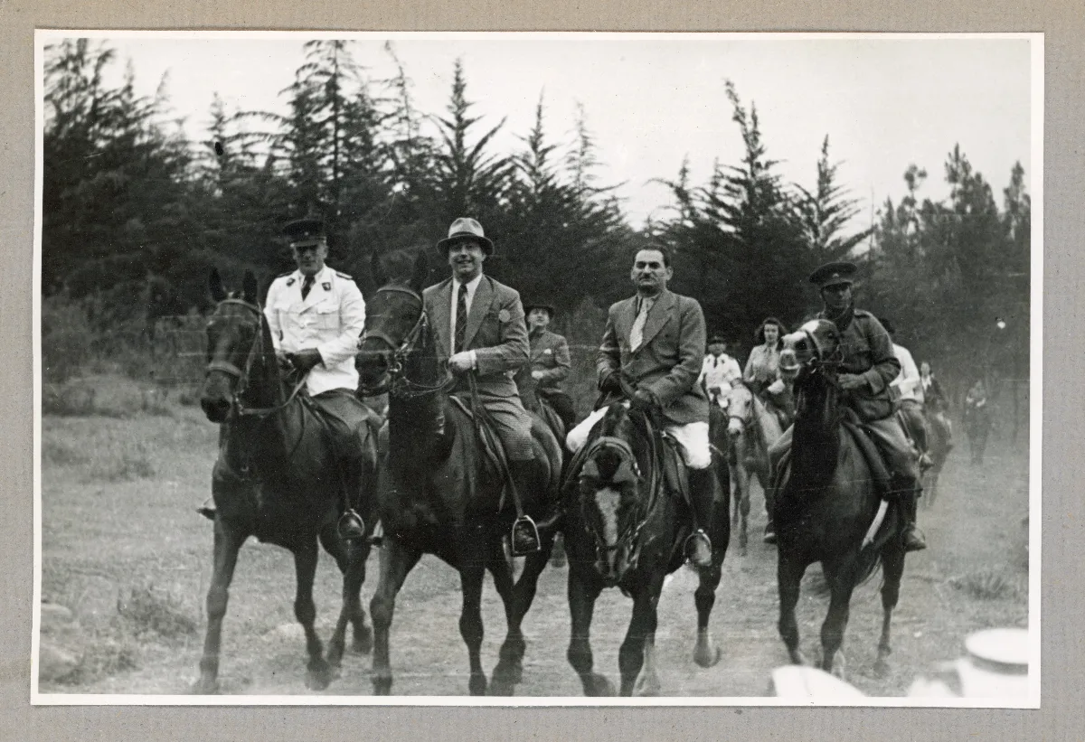 Presidente Pedro Aguirre Cerda en acto de conmemoración del Día de la Raza — 1939 | Chile de Ayer