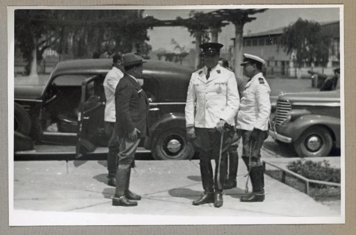 Presidente Pedro Aguirre Cerda en acto conmemorativo del Día de la Raza — 1939 | Chile de Ayer
