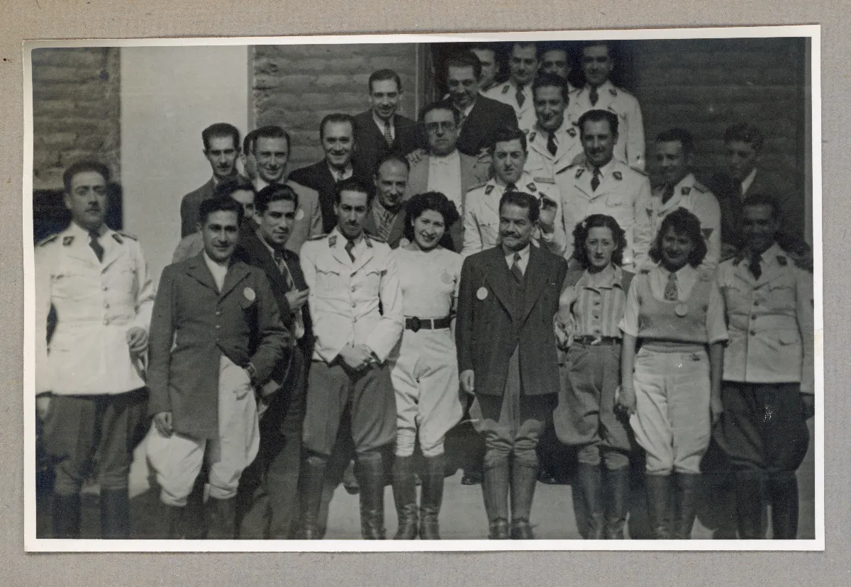 Presidente Pedro Aguirre Cerda en acto conmemorativo del Día de la Raza — 1939 | Chile de Ayer