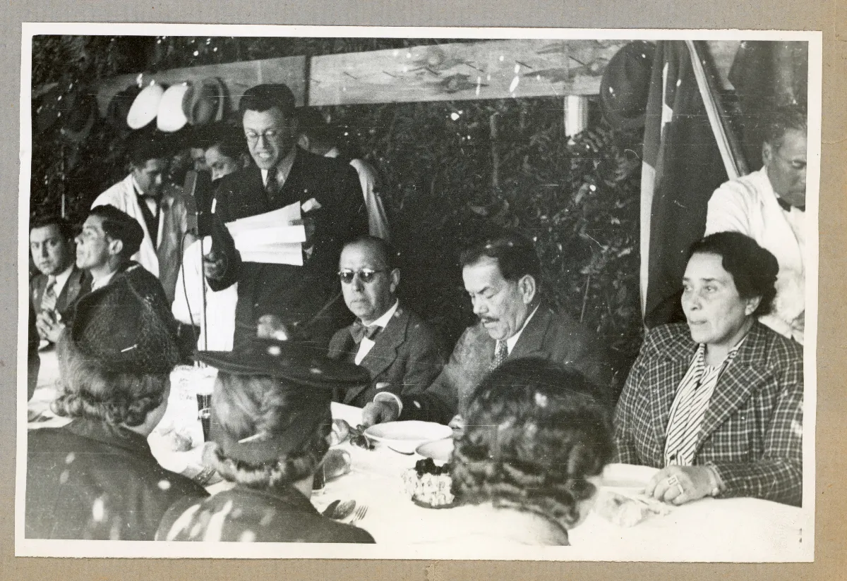 Acto oficial y banquete de autoridades en Lota — Lota — aprox. 1939 | Chile de Ayer