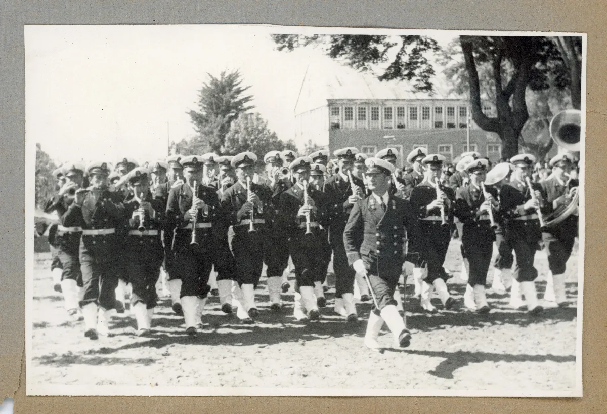 Desfile de homenaje al presidente Pedro Aguirre Cerda — Castro — 1939 | Chile de Ayer