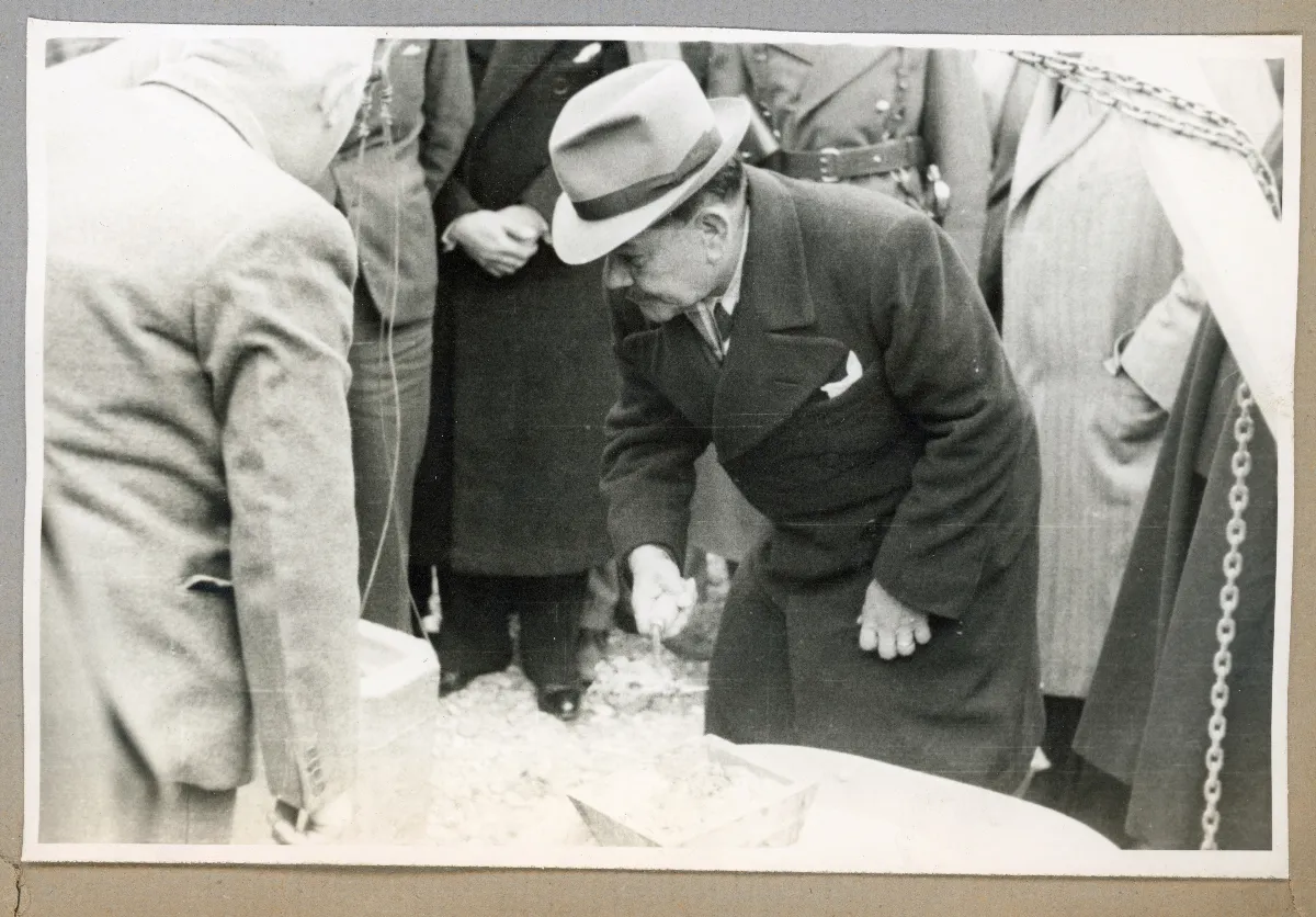Presidente Pedro Aguirre Cerda en acto ceremonial de inauguración — aprox. 1939 | Chile de Ayer