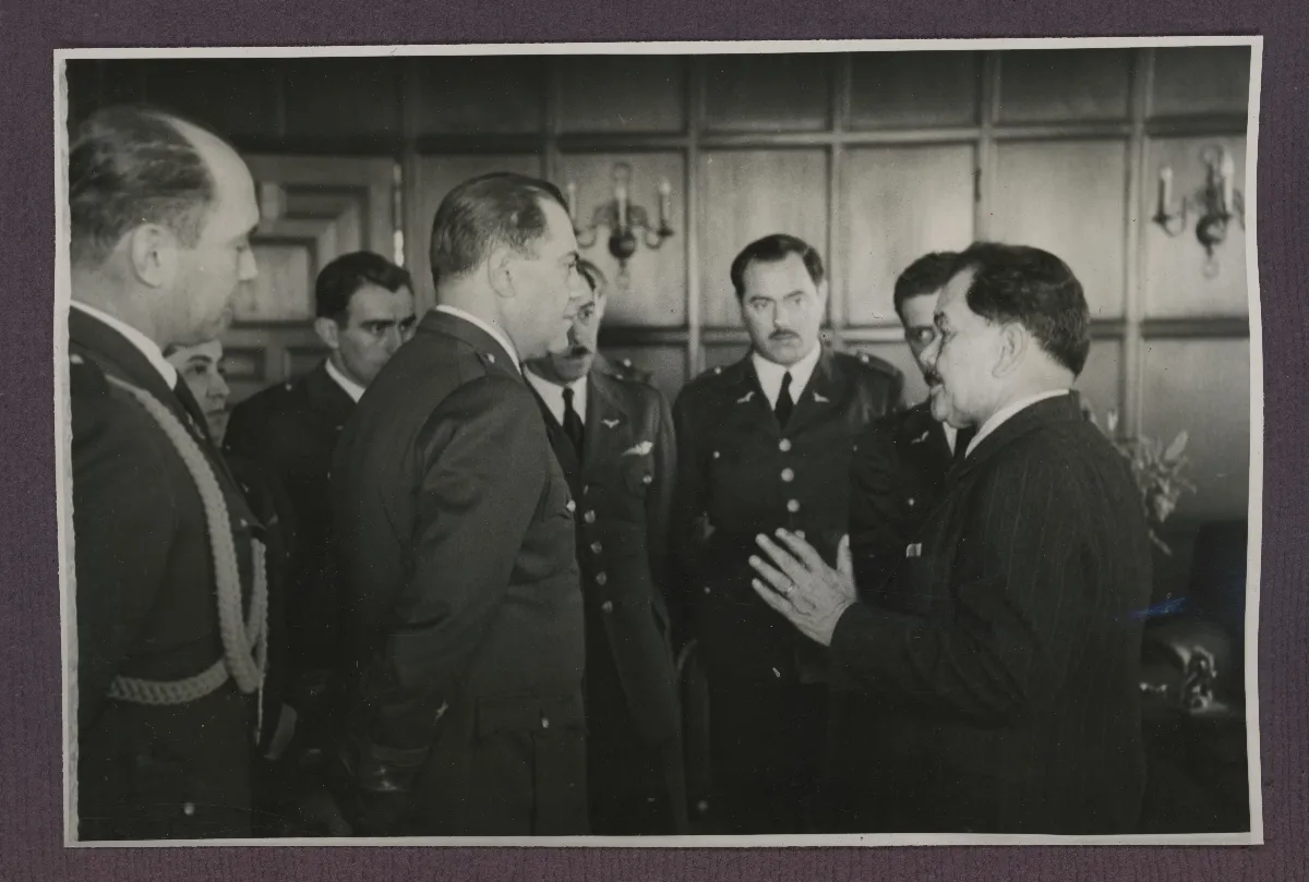 Acto oficial con autoridades militares en Viña del Mar — Viña del Mar — 1940 | Chile de Ayer