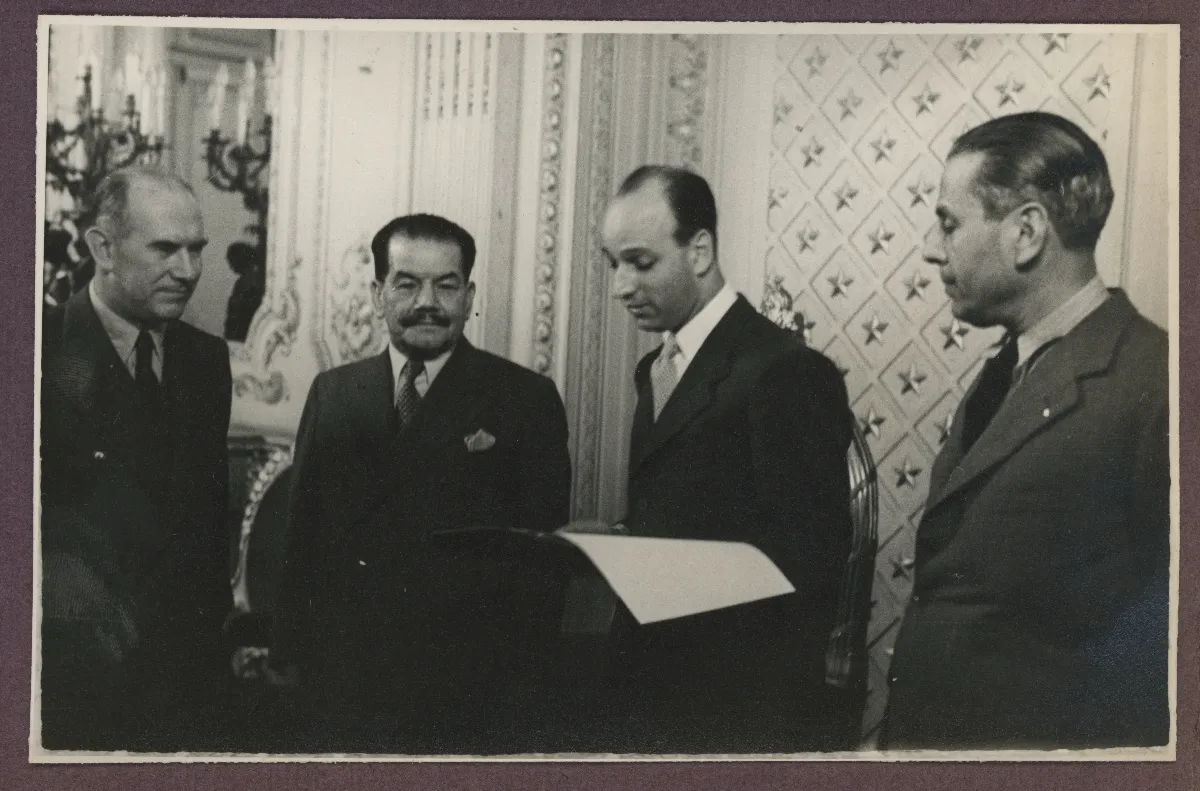 Acto oficial de presentación de documento — Viña del Mar — 1940 | Chile de Ayer