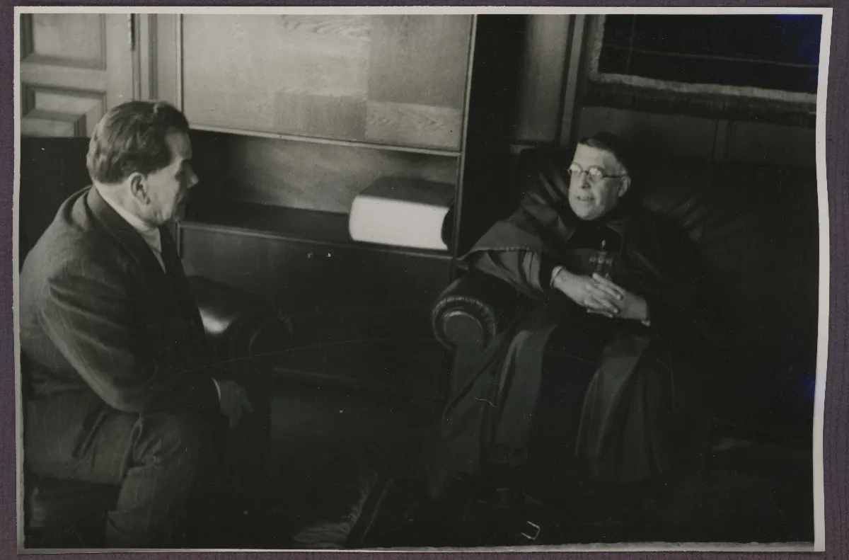 Conversación en viaje oficial dentro de automóvil presidencial — Viña del Mar — 1940 | Chile de Ayer