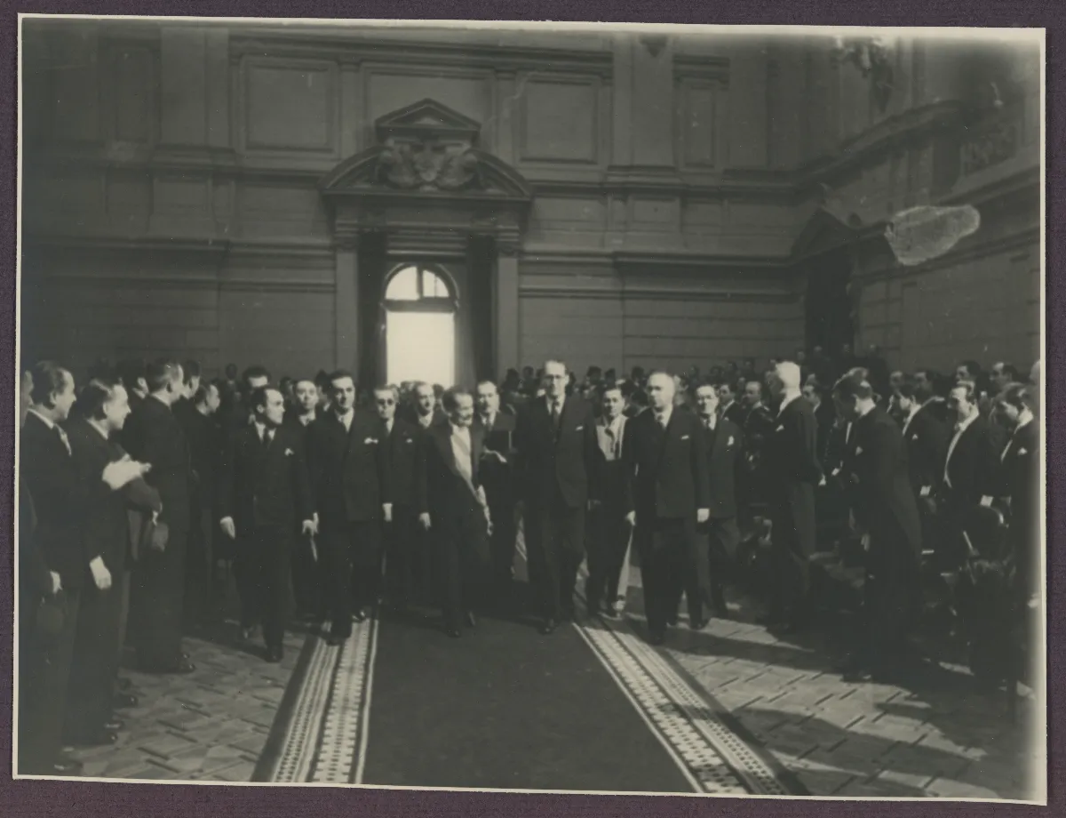 Presidente llegando a la casa de gobierno luego de su toma de mando — Santiago — 1938 | Chile de Ayer