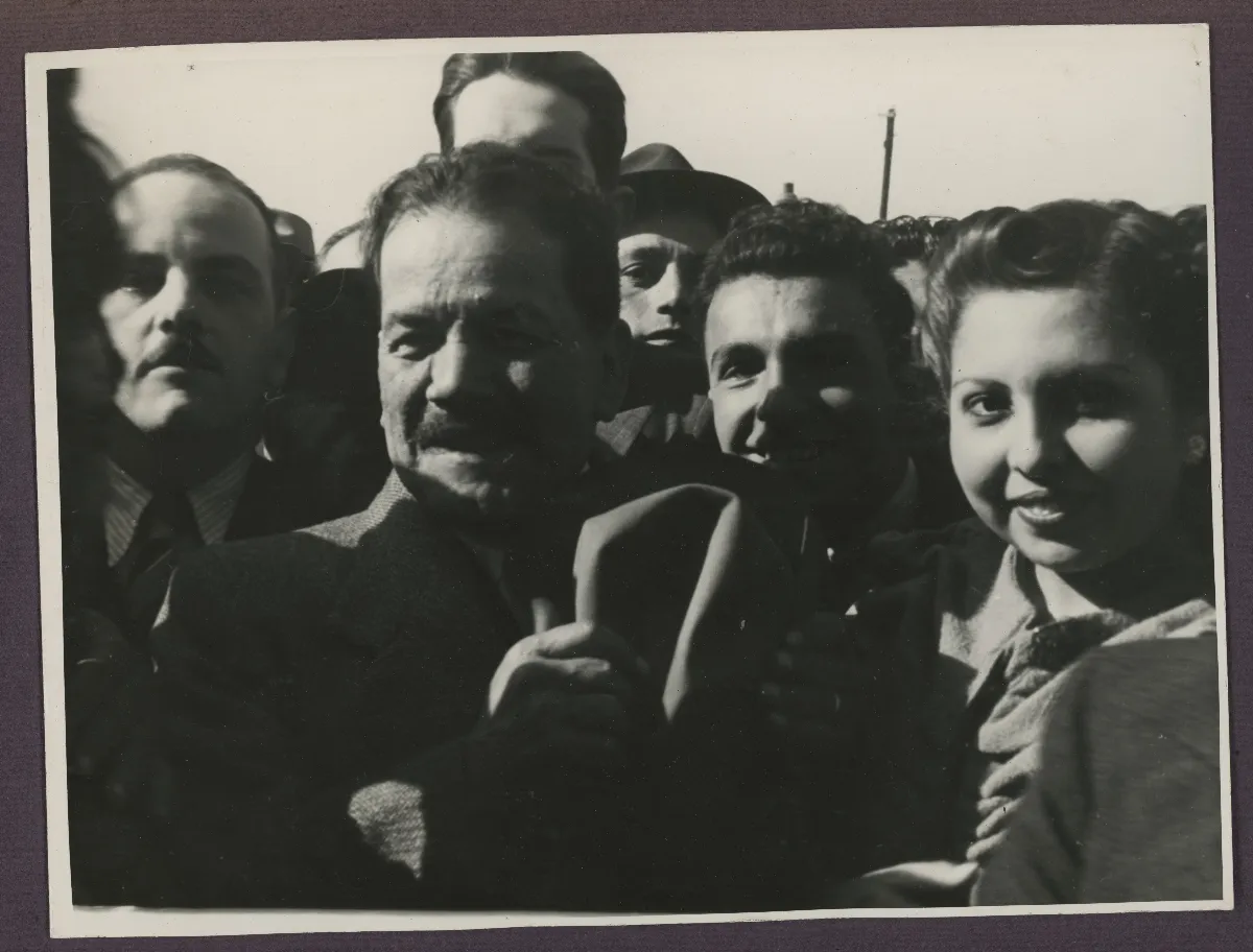 Pedro Aguirre Cerda con delegación de autoridades — aprox. 1939 | Chile de Ayer