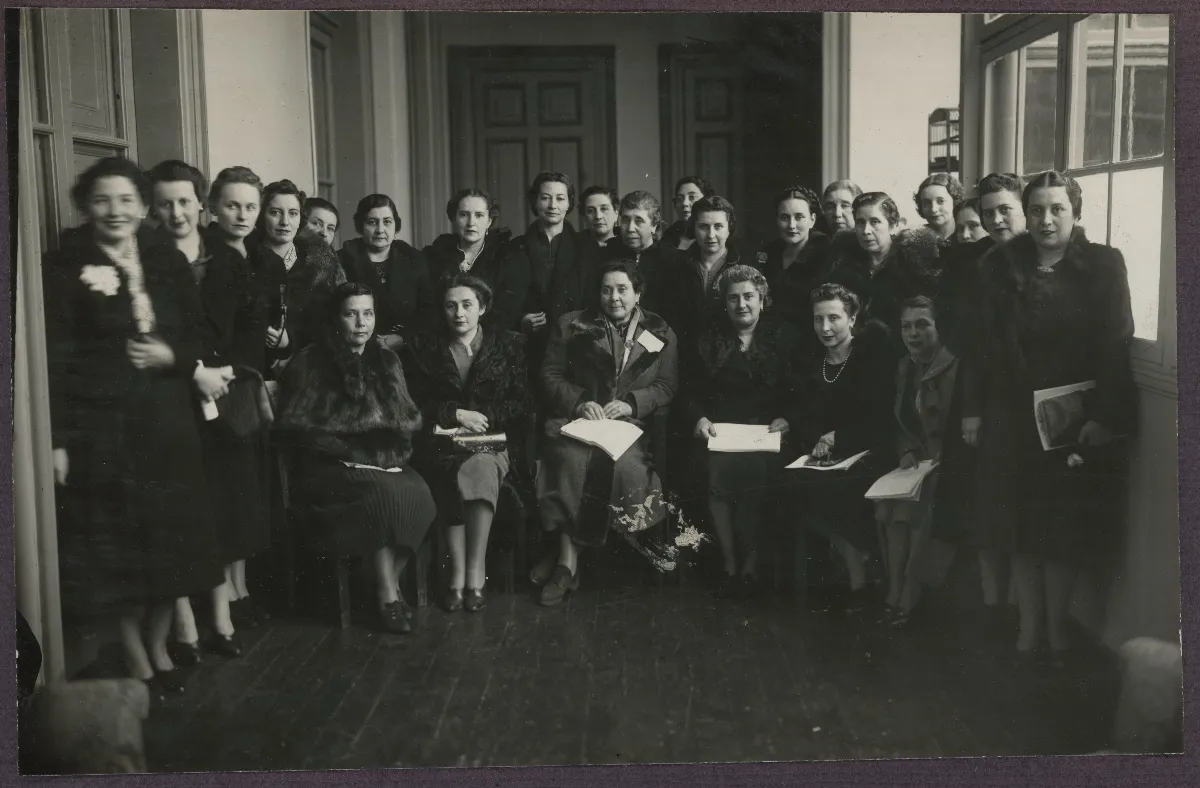 Delegación oficial en recepción de Palacio Presidencial — Santiago — aprox. 1939 | Chile de Ayer