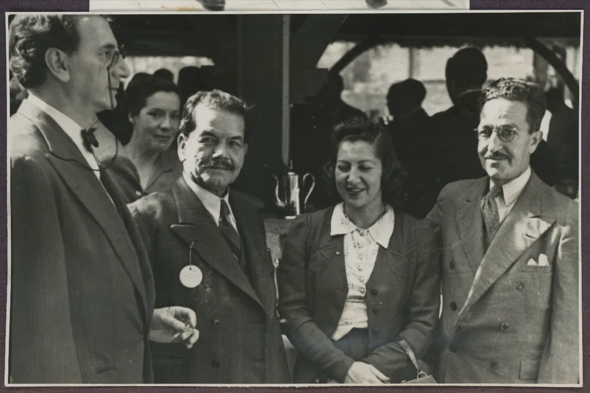 Pedro Aguirre Cerda durante recepción oficial con dignatarios — aprox. 1939 | Chile de Ayer