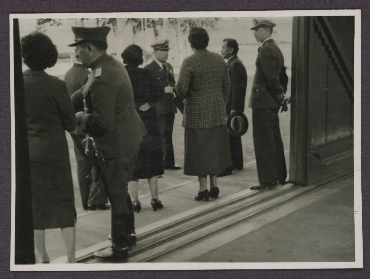 Presidente en recepción oficial en estación de ferrocarril — aprox. 1939 | Chile de Ayer