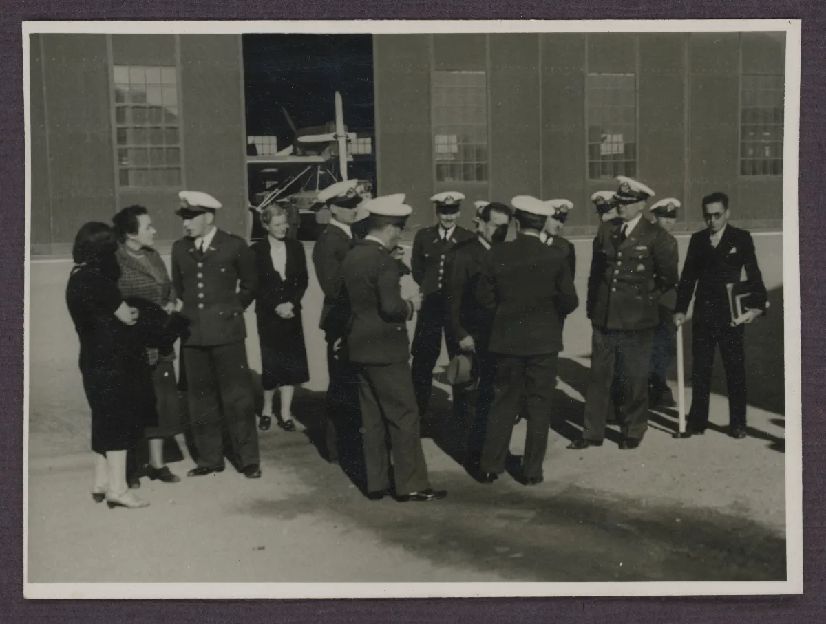 Acto oficial presidencial en instalación de aviación — aprox. 1939 | Chile de Ayer