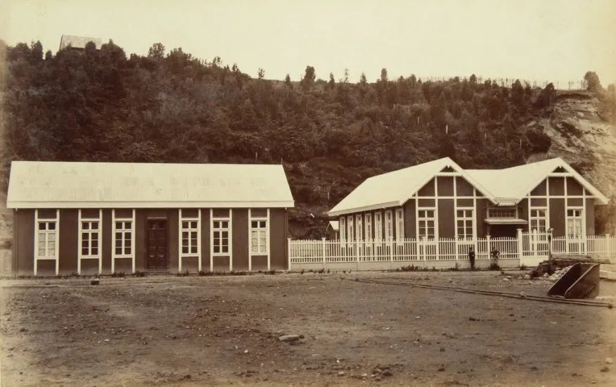 Escuela Puerto Montt, 1893. — 1893 | Chile de Ayer
