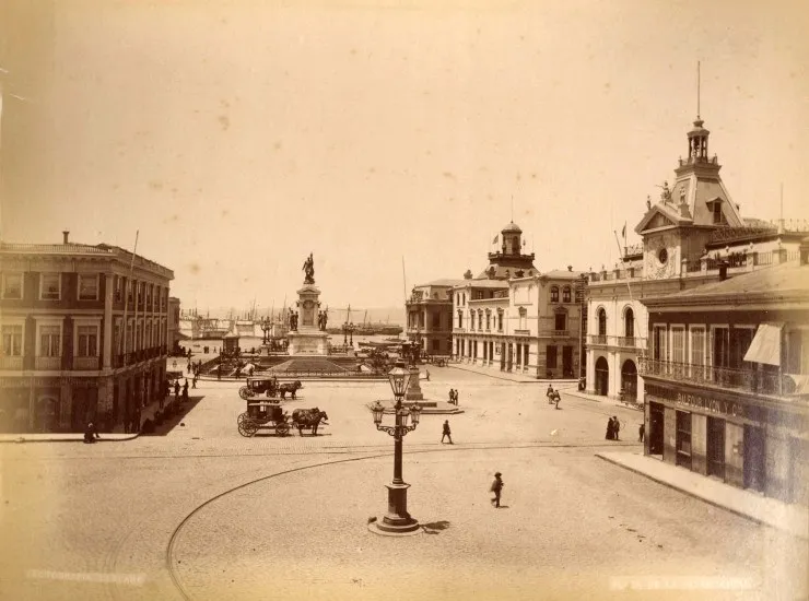 Plaza de la Intendencia en 1888 — Plaza Sotomayor — 1888 | Chile de Ayer