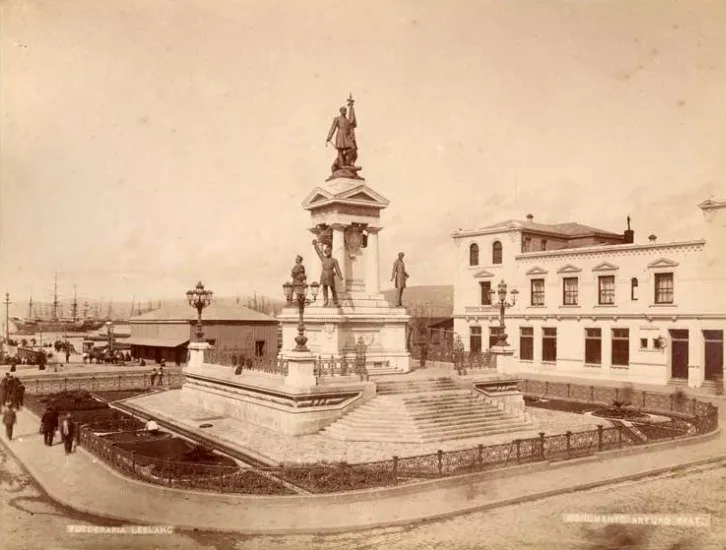 Monumento Héroes de Iquique, 1888 — 1888 | Chile de Ayer