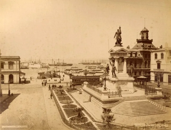 Plaza Sotomayor de Valparaíso en 1888 — Plaza Sotomayor — 1888 | Chile de Ayer