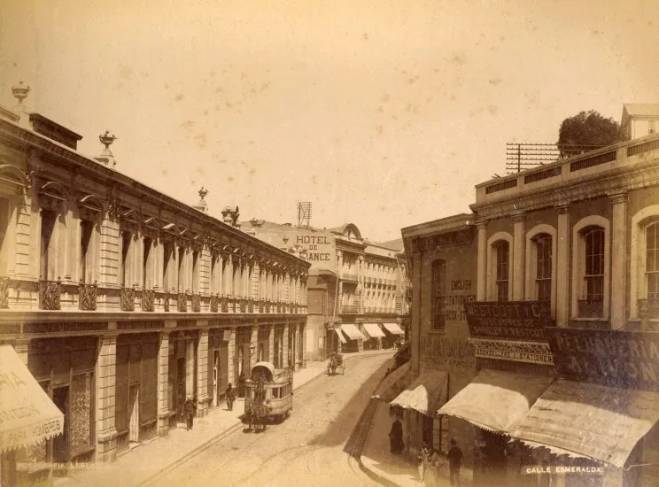 Calle Esmeralda de Valparaíso, 1888 — Calle Esmeralda — 1888 | Chile de Ayer