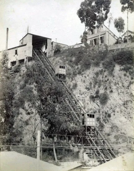 Ascensor Concepción de Valparaíso, 1888 — 1888 | Chile de Ayer