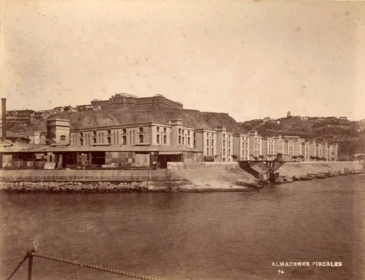 Almacenes Fiscales y Escuela Naval, 1888 — 1888 | Chile de Ayer