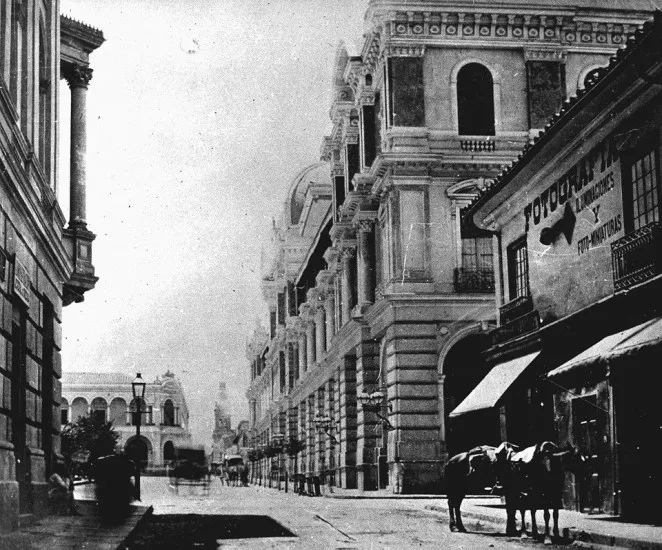 Plaza de Armas de Santiago en 1875 — 1875 | Chile de Ayer