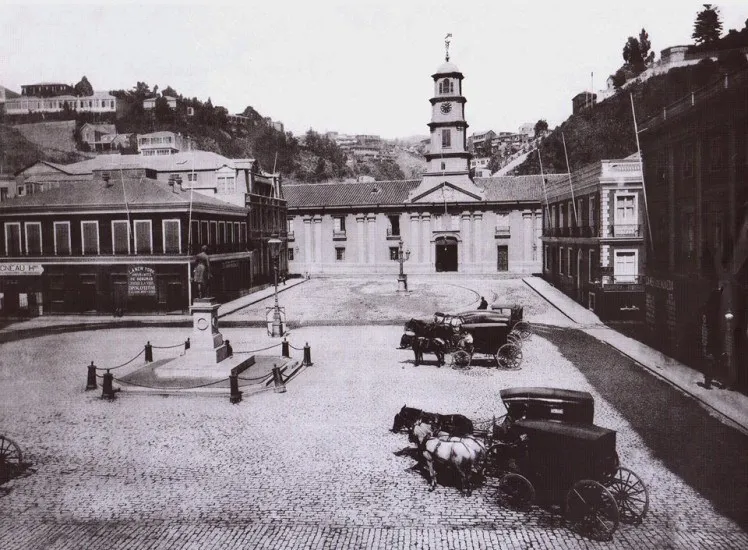 Plaza de la Intendencia de Valparaíso, ca. 1900 — 1900 | Chile de Ayer