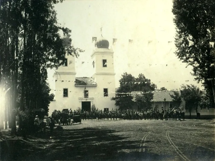 Iglesia de los Dominicos de Santiago en 1920 — Iglesia Los Dominicos — 1920 | Chile de Ayer