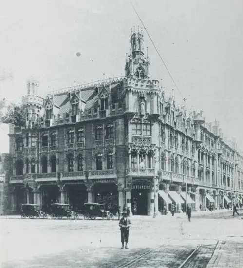 El desaparecido Palacio Undurraga en los años 20’s — 1920 | Chile de Ayer