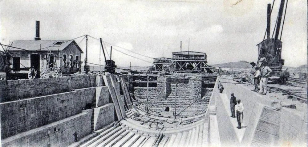 Dique de Talcahuano, principios del 1900. — 1900 | Chile de Ayer