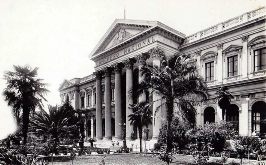 Congreso Nacional de Chile circa 1920. — 1920 | Chile de Ayer