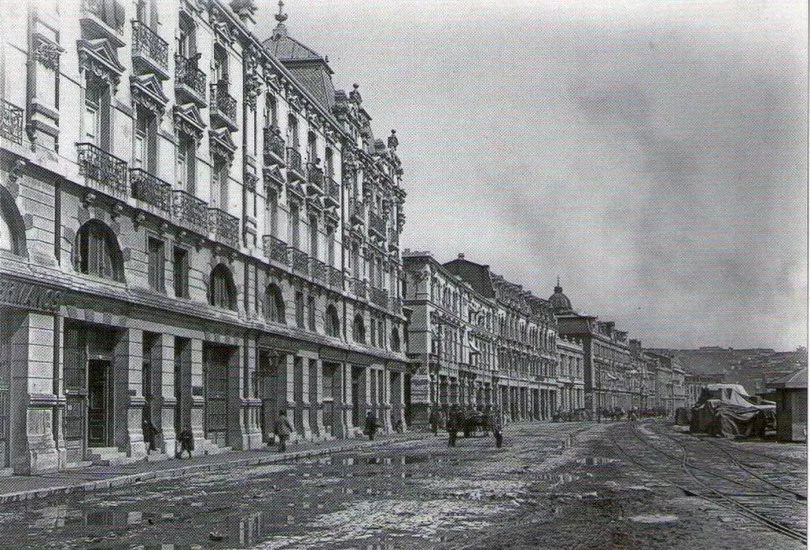 Avenida Errázuriz de Valparaíso en el año 1900. — 1900 | Chile de Ayer