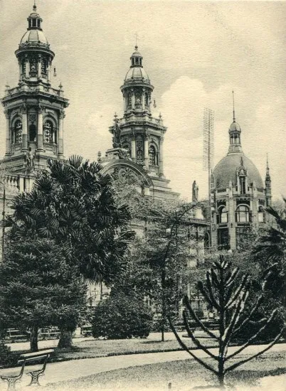 Plaza de Armas en 1910. — 1910 | Chile de Ayer