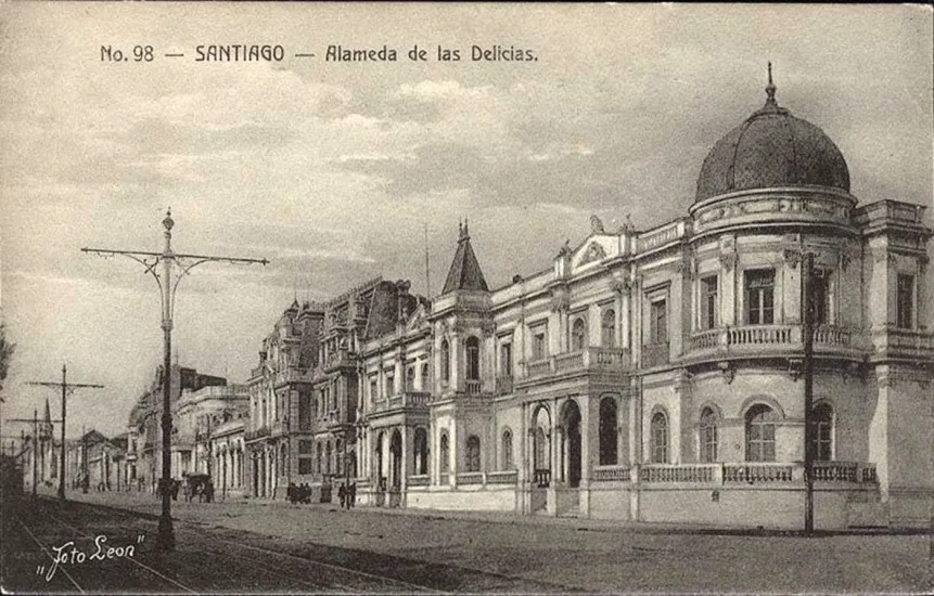 Alameda de las Delicias a principios de Siglo XX. — 1900 | Chile de Ayer