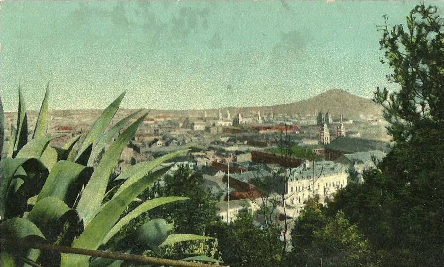 Vista desde el Cerro Santa Lucía en 1918. — 1918 | Chile de Ayer