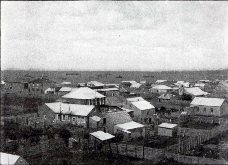 Vista de Punta Arenas, alrededor del 1900. — 1900 | Chile de Ayer