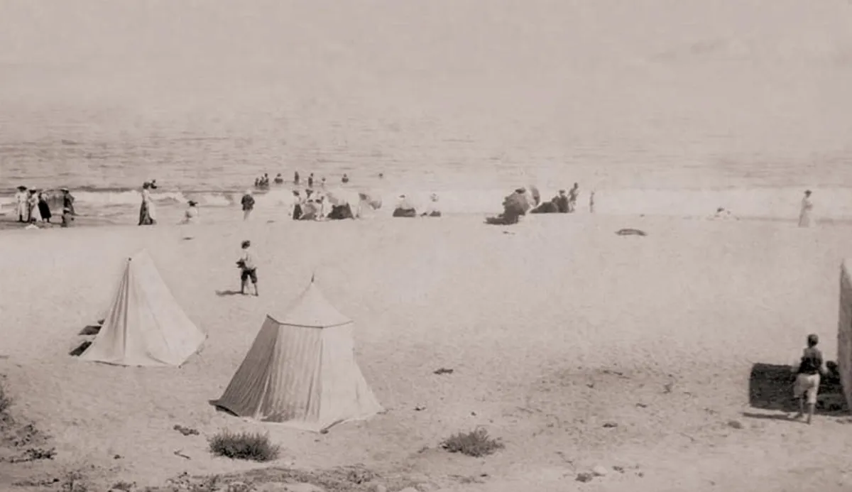 Playa de Zapallar en 1905 — Playa de Zapallar — 1905 | Chile de Ayer
