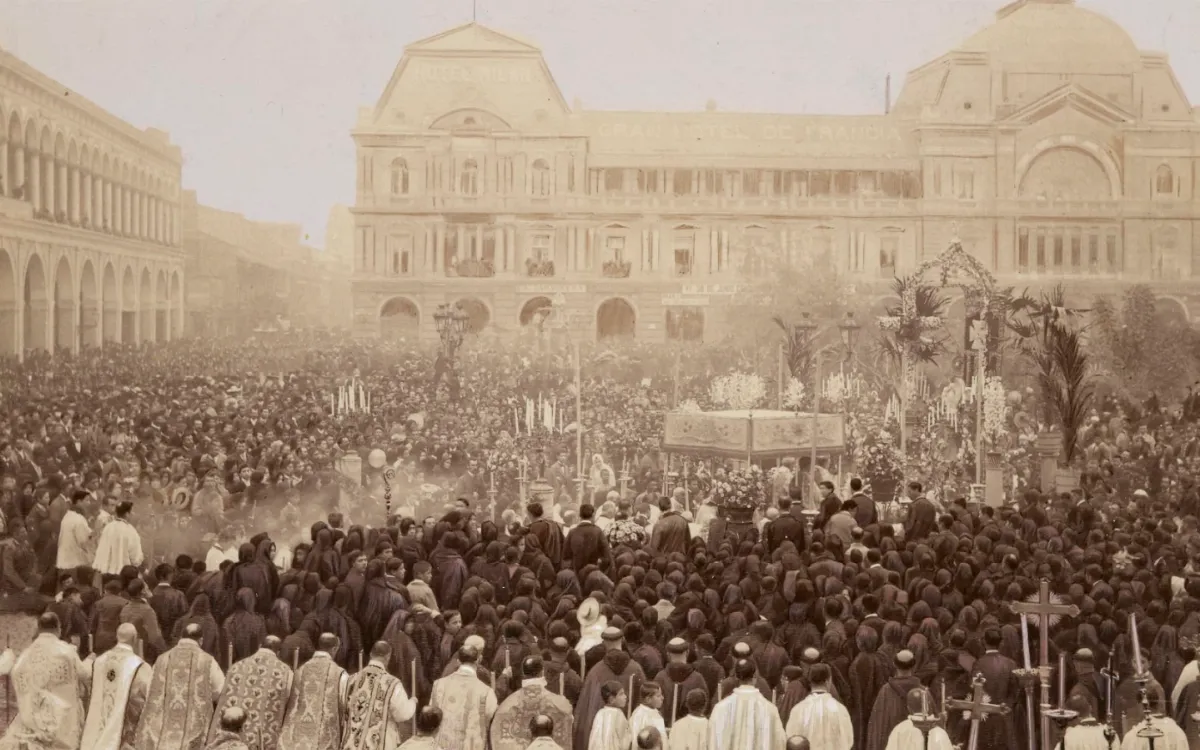 Plaza de Armas de Santiago en 1890 — Plaza de Armas de Santiago — 1890 | Chile de Ayer