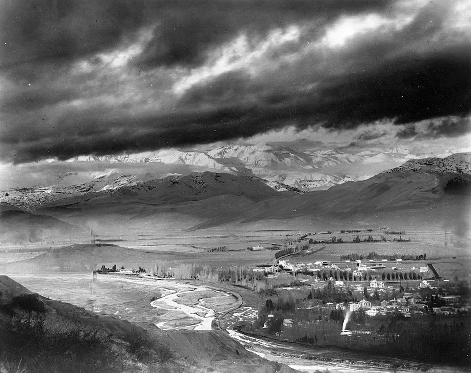Vista al oriente de Santiago en 1922 — Cerro San Cristóbal — 1922 | Chile de Ayer
