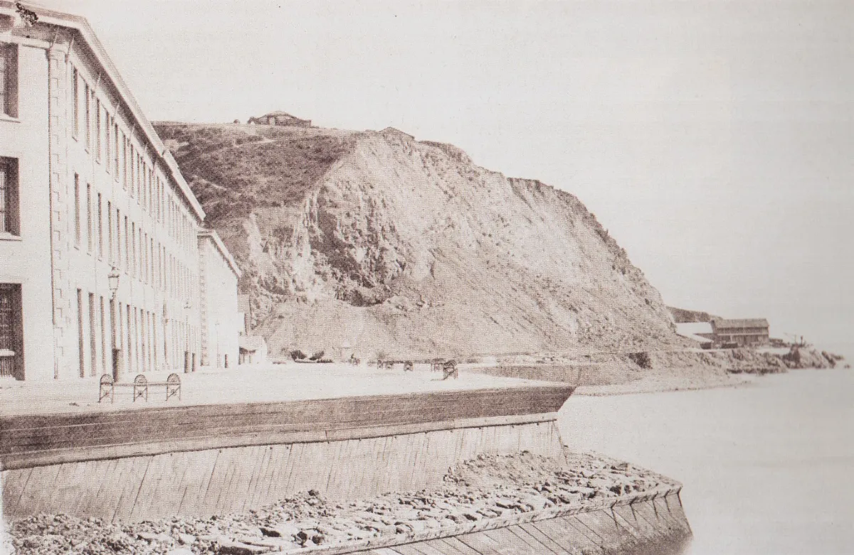 Almacenes Fiscales de Valparaiso año 1864 — Almacenes Fiscales de Valparaíso — 1864 | Chile de Ayer