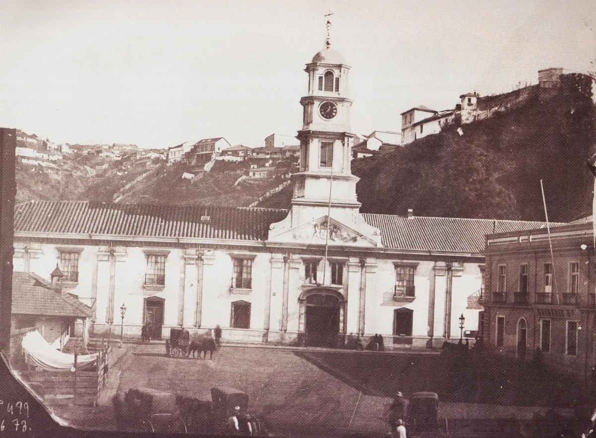 Palacio de la Intendencia en Valparaíso año 1864 — Plaza Sotomayor — 1864 | Chile de Ayer