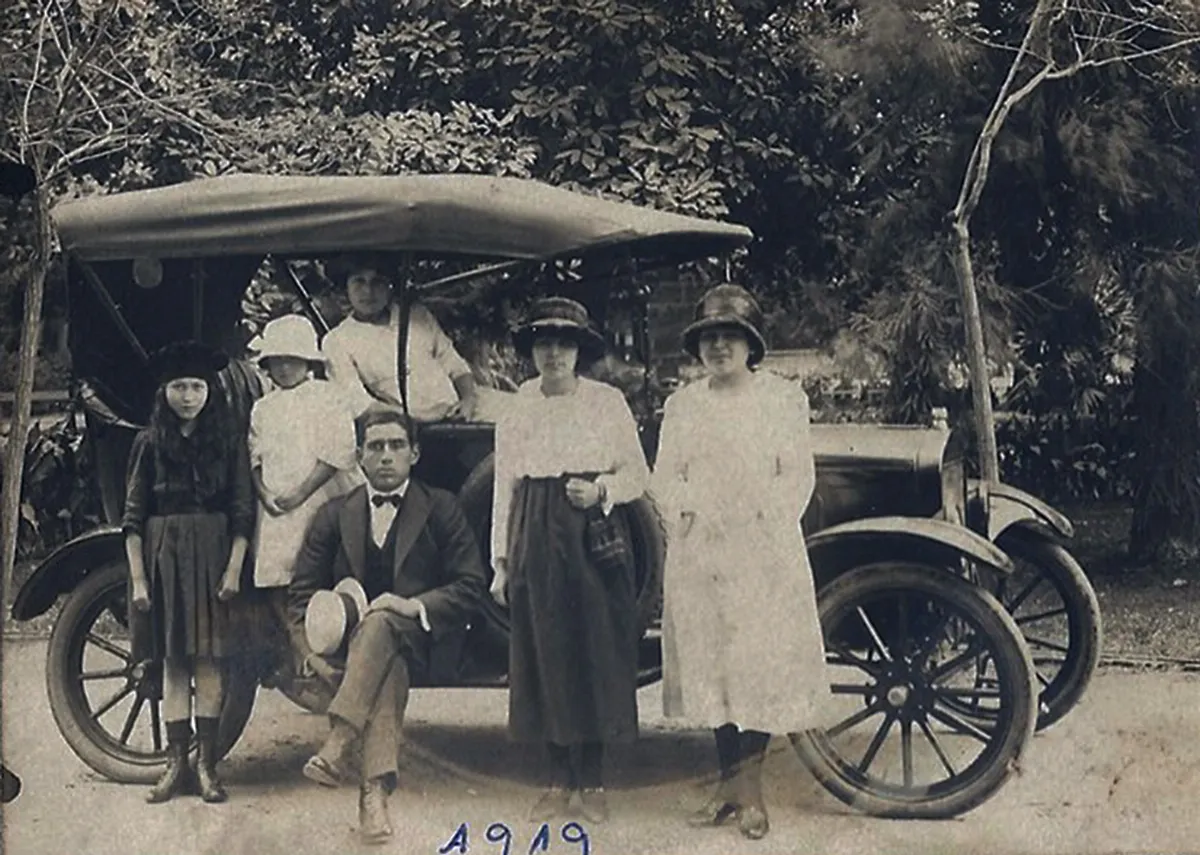 Automóvil en Santiago en 1919 — 1919 | Chile de Ayer