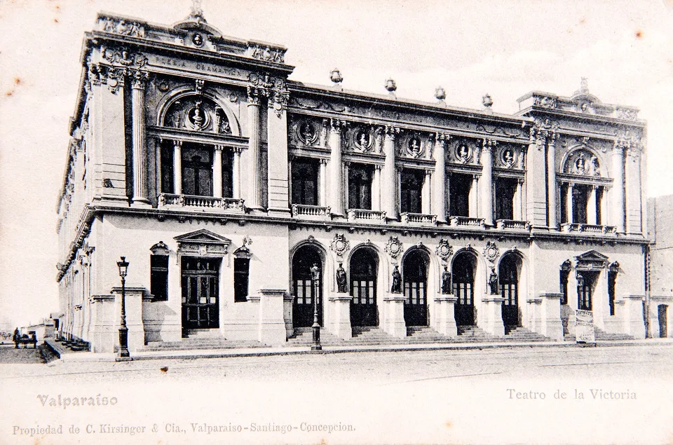 Teatro Victoria de Valparaíso circa. 1900 — 1900 | Chile de Ayer