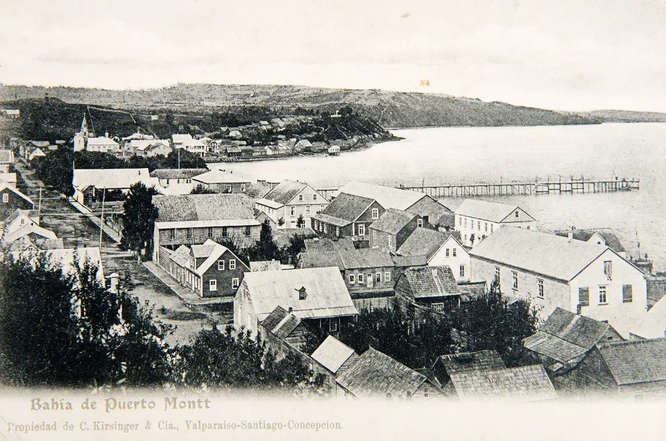 Bahía de Puerto Montt ca. 1900 — 1900 | Chile de Ayer