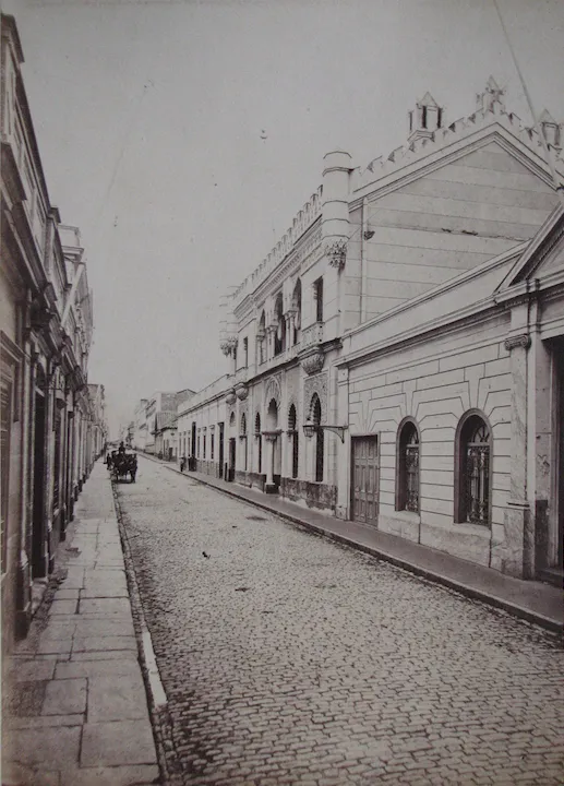 Santiago, calle La Compañía 1900 — 1900 | Chile de Ayer