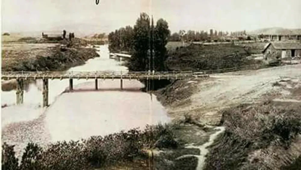 Rio Tutuven  en 1900 — Puente sobre el río Tutuvén — 1900 | Chile de Ayer