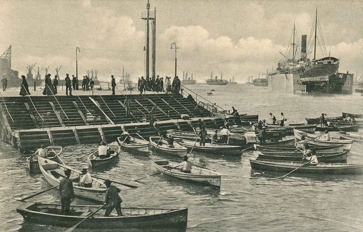 Muelle de pasajeros de Valparaíso en 1910 — 1910 | Chile de Ayer