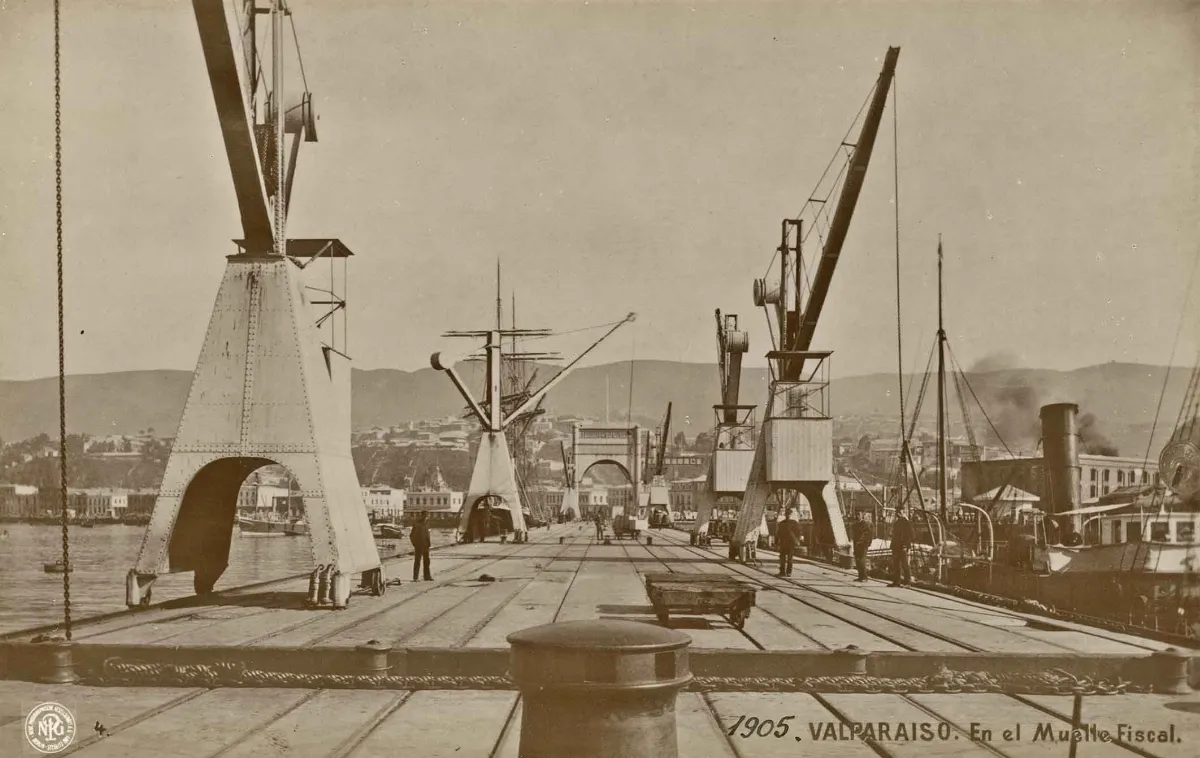 Muelle fiscal de Valparaíso en 1905 — 1905 | Chile de Ayer