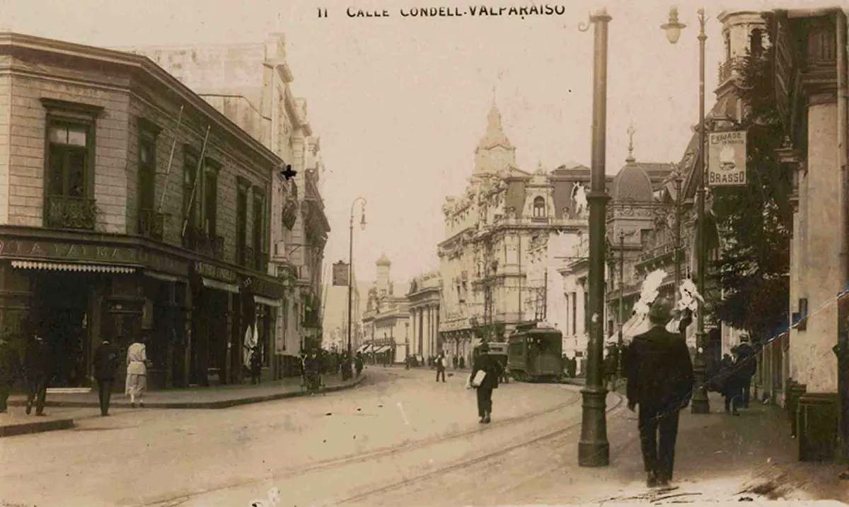 Calle Condel de Valparaíso ca. 1920 — 1920 | Chile de Ayer